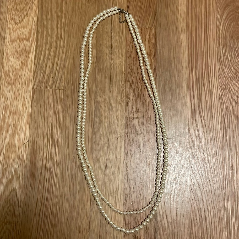 double stranded pearl necklace